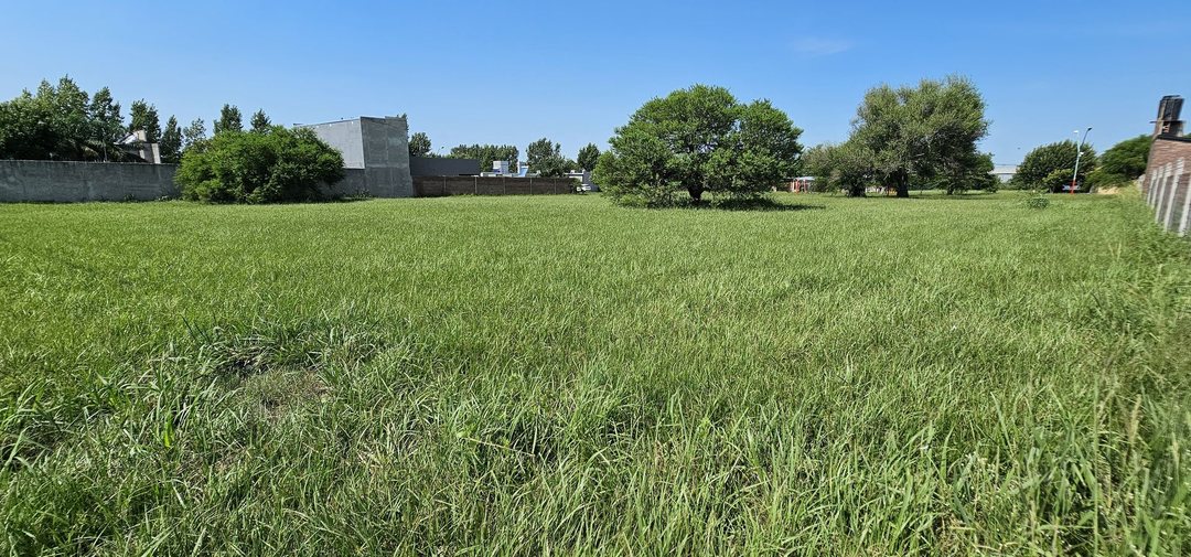Terreno en venta a metros de la Ruta 11