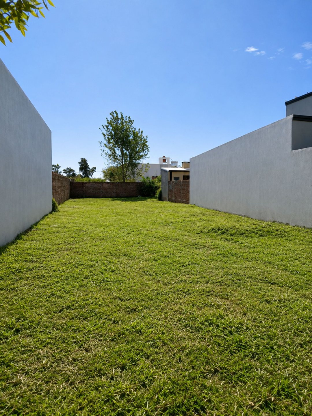 REMAX VENDE TERRENO 400 METROS PRADERAS SANTA FE