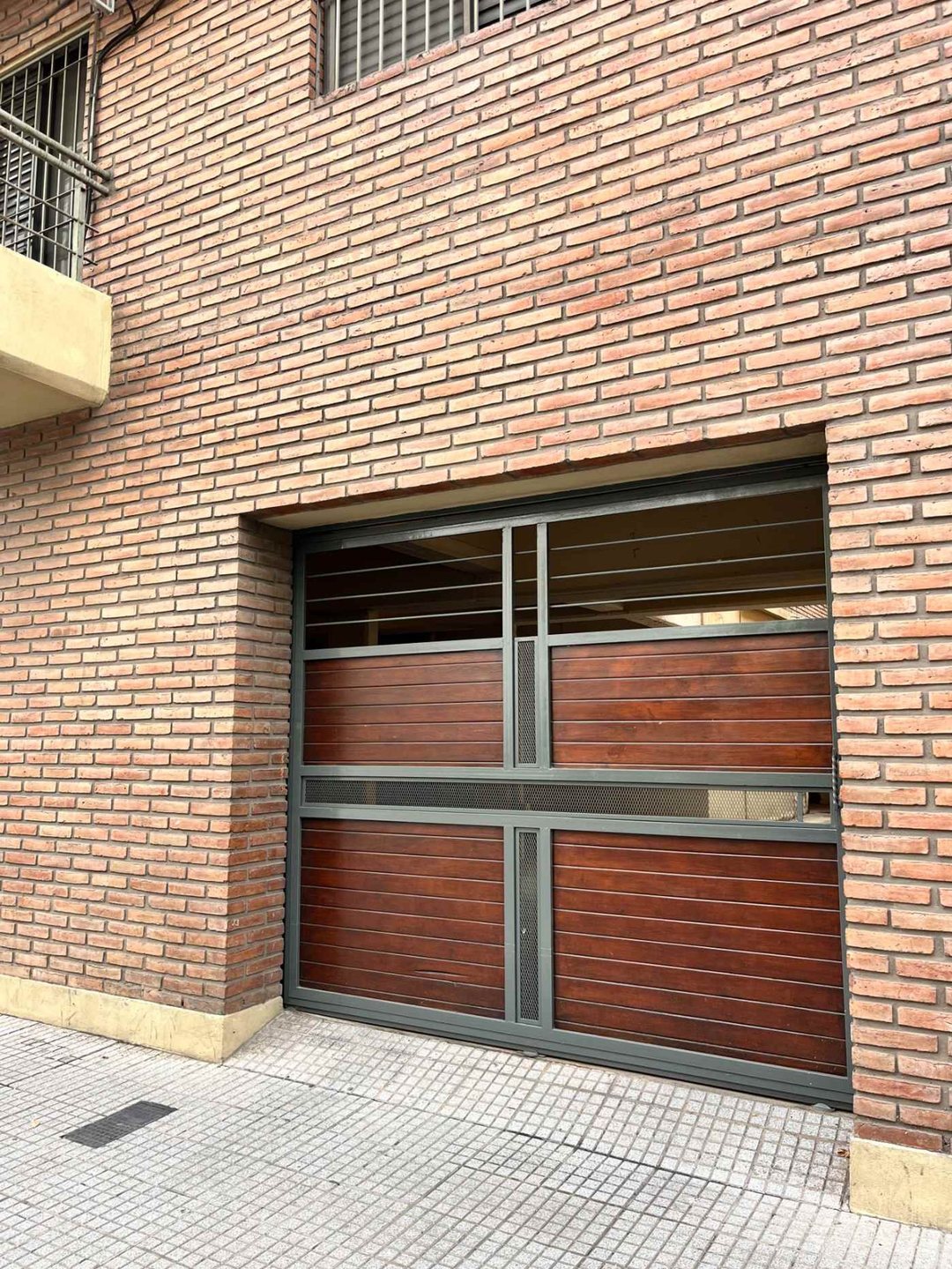 VENTA COCHERA en M. COMAS y S.MARTÍN, cercano a BV