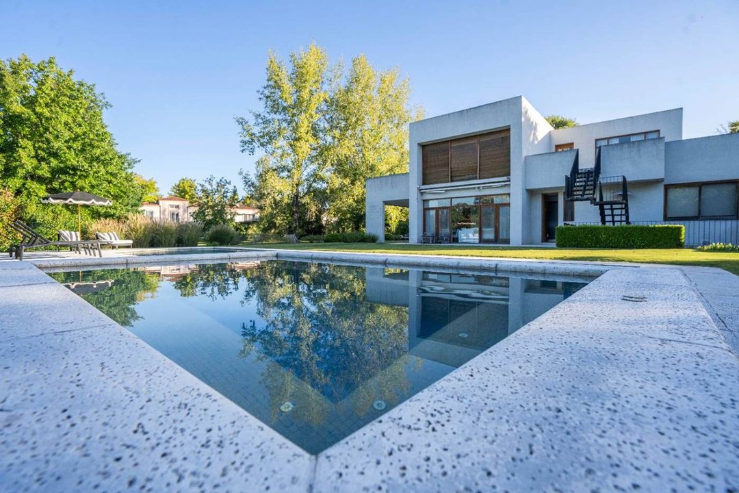 Casa en venta en Ayres del pilar en 3 plantas
