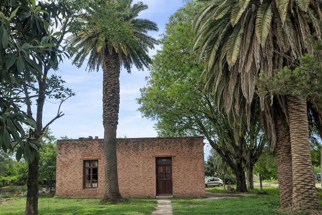 casa con gran terreno en Santo Tomé