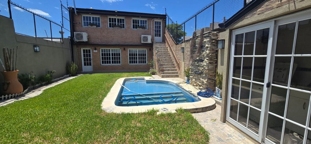 Se vende casa de 3 dormitorios en Santa Fe