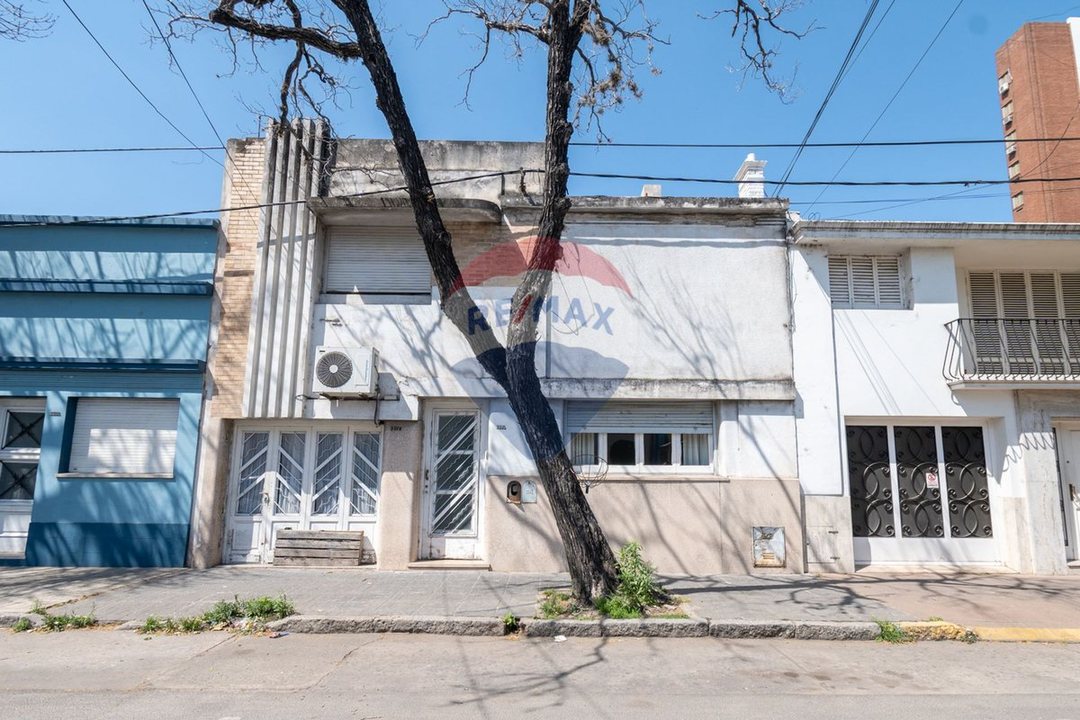 Casa en venta a 50 metros de Bv. Gálvez