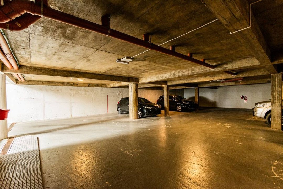 VENTA COCHERA CUBIERTA VILLA BALLESTER