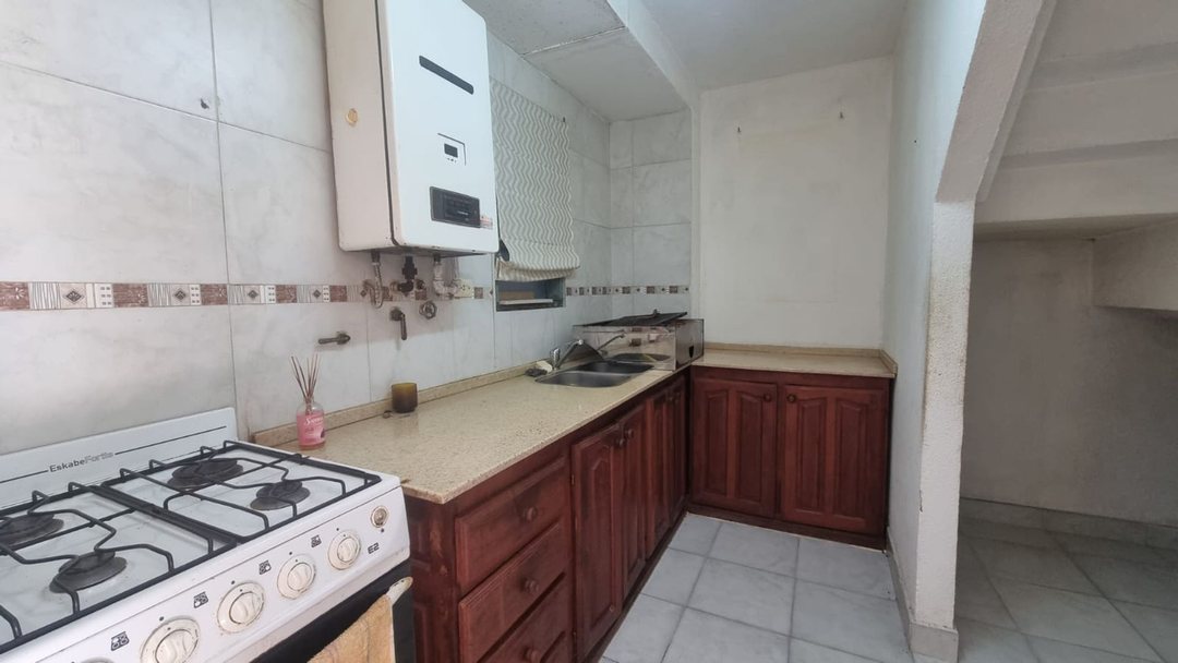 VENTA Casa 4 dormitorios- B° El Pozo - OPORTUNIDAD