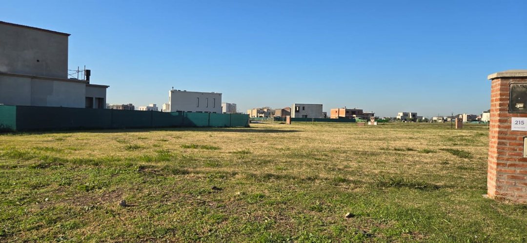 Lote en Venta en Barrio Village Joven Bella Vista