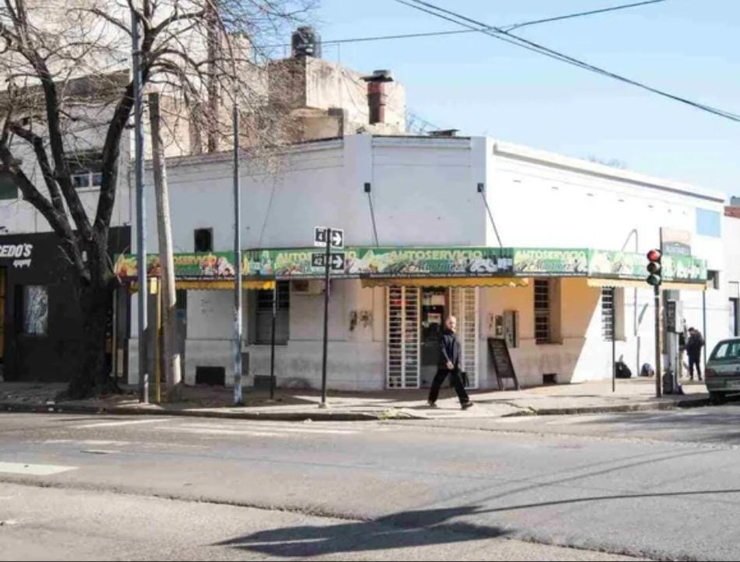 LOCAL CON DEPARTAMENTO VENTA LA PLATA
