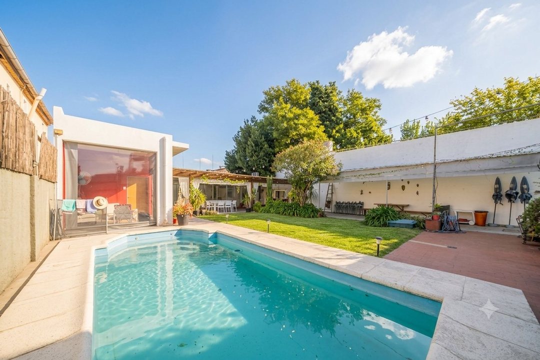 VENTA CASA VILLA BALLESTER SOBRE LOTE 590M2 PILETA