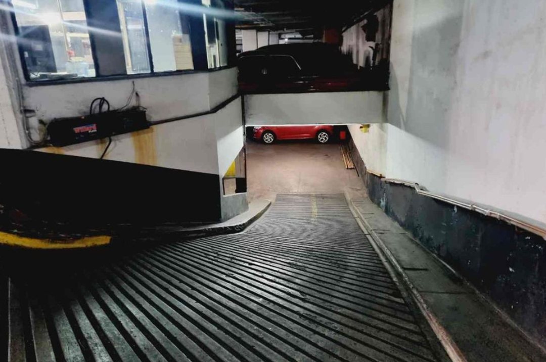 Venta 5 Cocheras-a mts Centro Com.-Av. Avellaneda