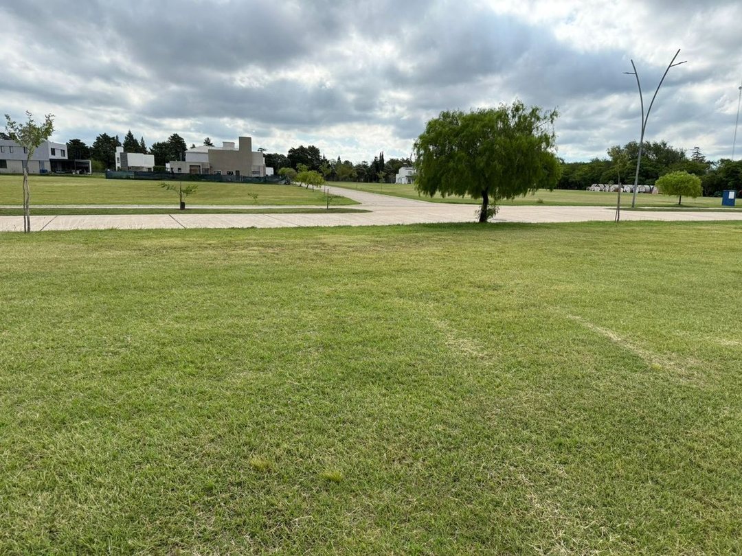 VENTA TERRENO BARRIO PRIVADO ACQUAVISTA MALAGUEÑO