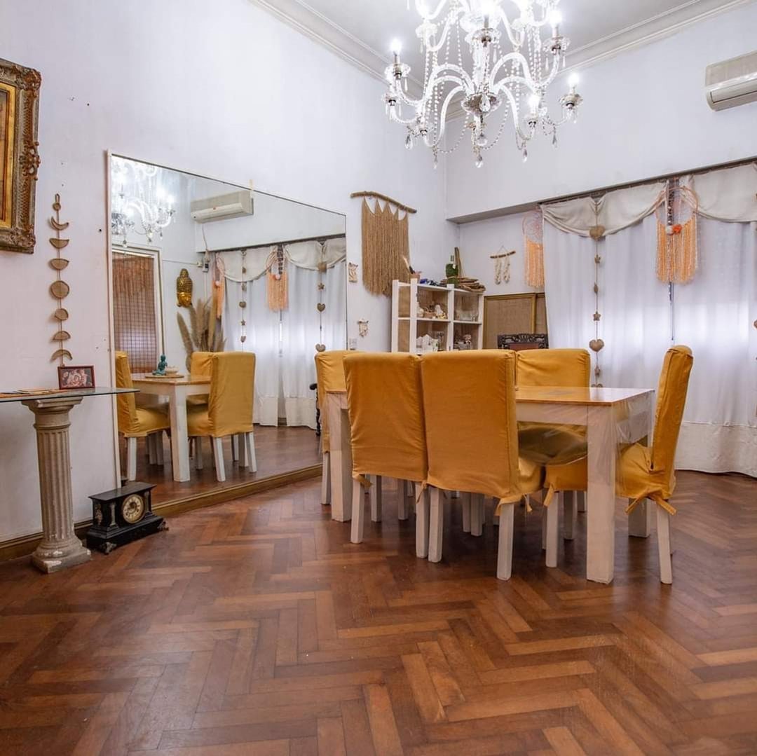 Departamento 5 amb. PB sobre Av. Mitre Avellaneda