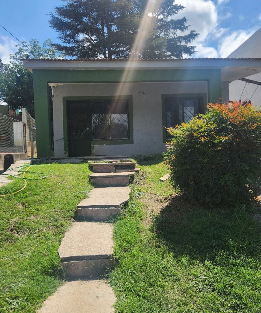 VENTA CASA CARLOS PAZ ESCRITURA RIO CHORRILLOS