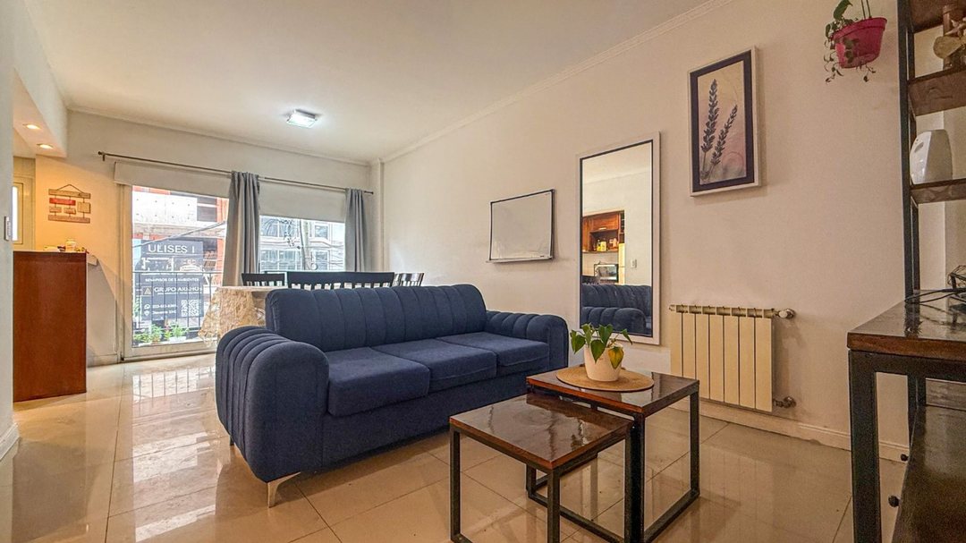 VENTA DPTO 4 AMBIENTES AL FRENTE LA PERLA COCHERA
