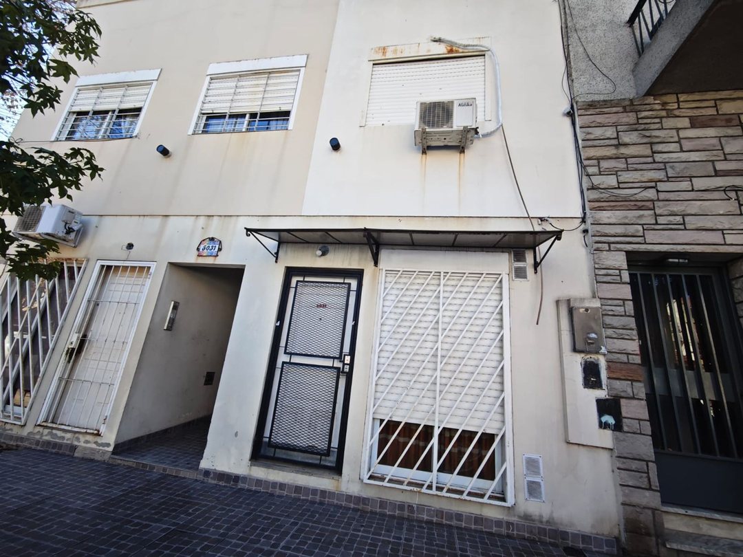 Departamento 2 ambientes en venta V. Pueyrredón