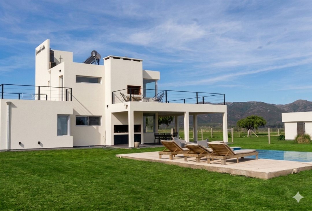 VENTA CASA DE 3 DORMITORIOS, EN PUERTO DEL AGUILA