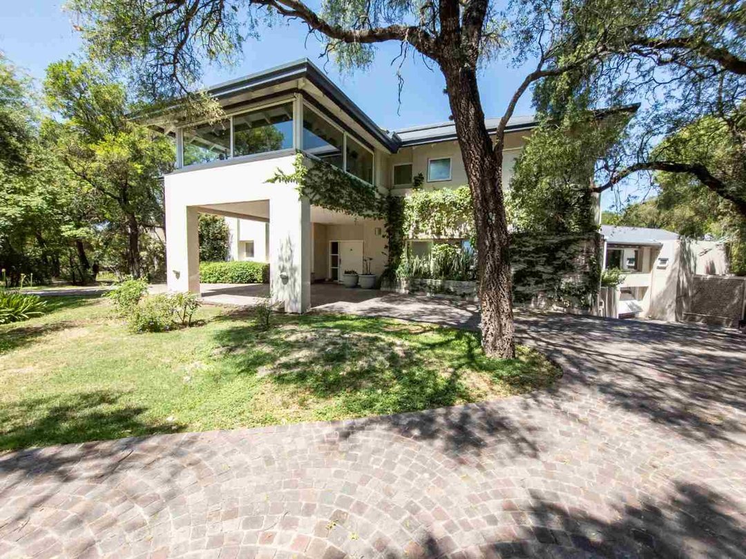 VENTA EXCLUSIVA CASA 4 DORM LOMAS DE LA CAROLINA