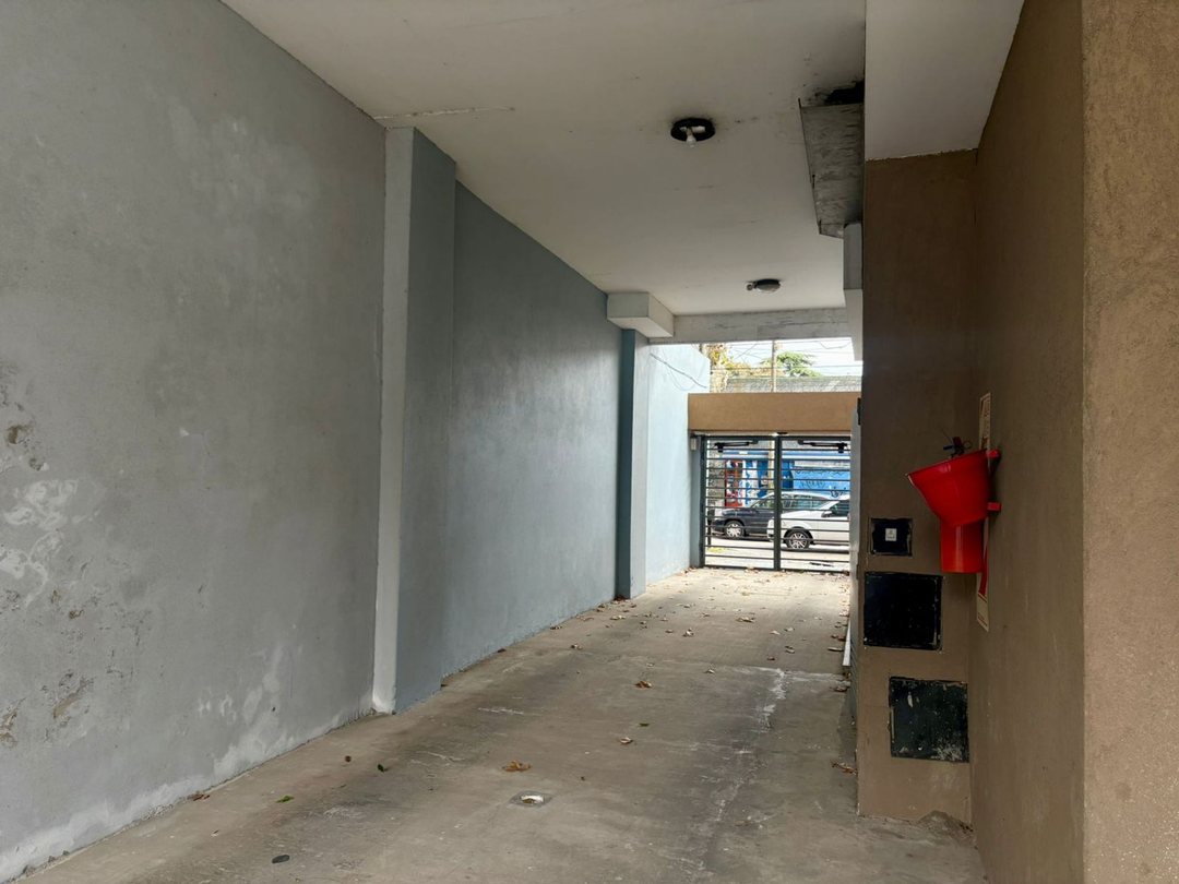 VENTA COCHERA VILLA BALLESTER