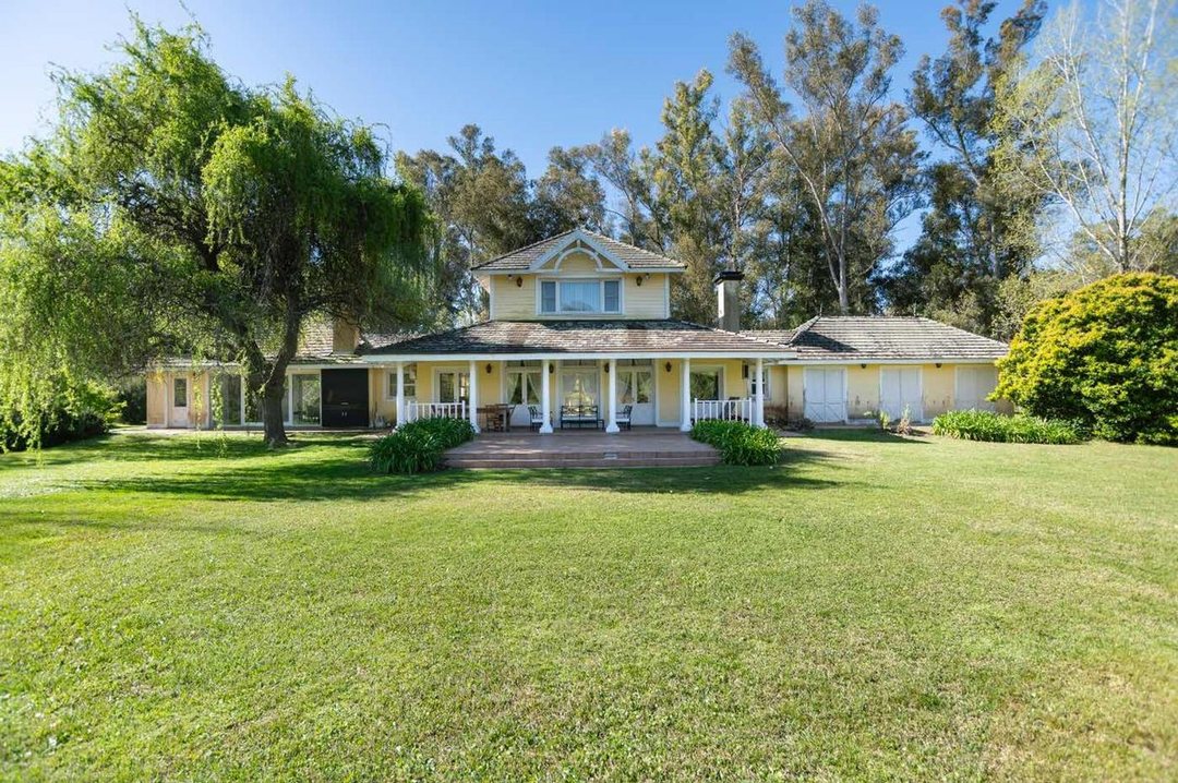 CASA EN CAMPOS DE ROCA VENTA