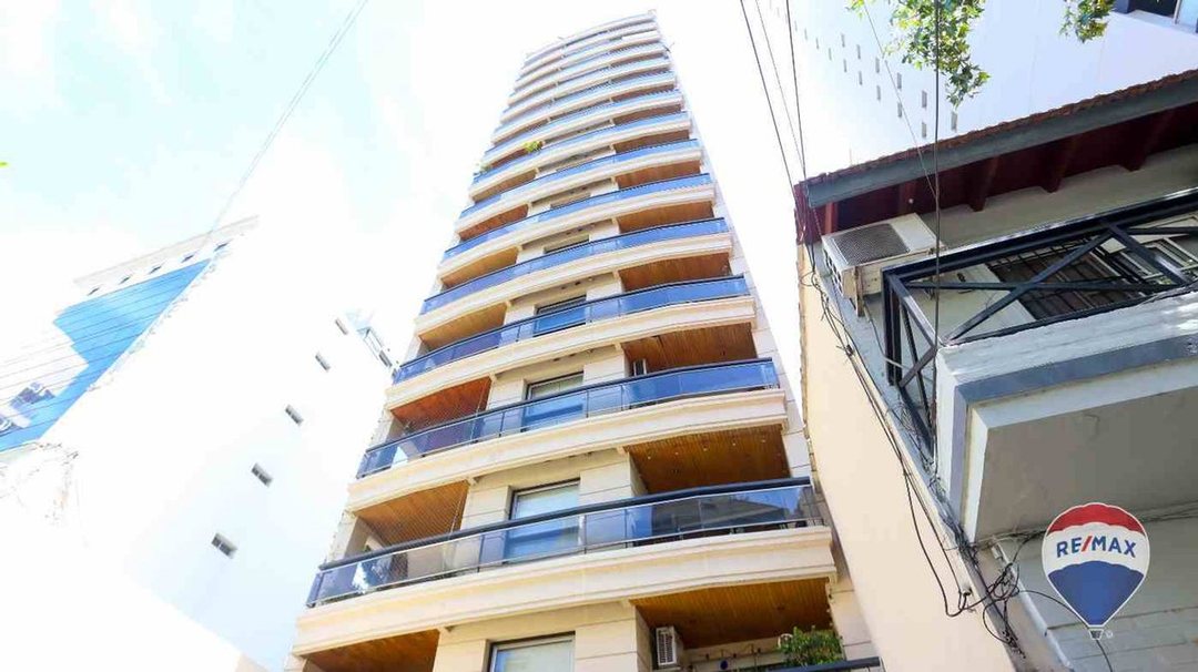 DEPARTAMENTO 3 AMBIENTES VENTA LAS LOMITAS COCHERA