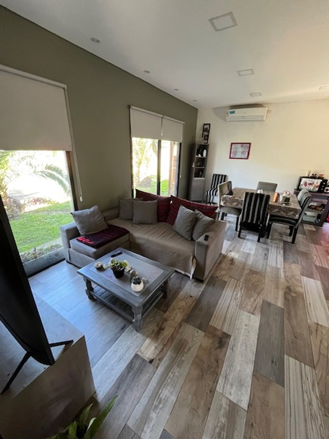 VENTA CASA 4 AMB QUINCHO JARDIN  PILETA EN LIMA