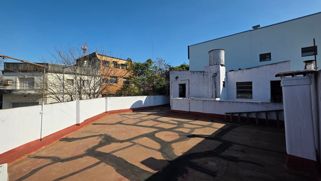 Venta Casa 5/6 ambientes Villa Ortuzar A RECICLAR