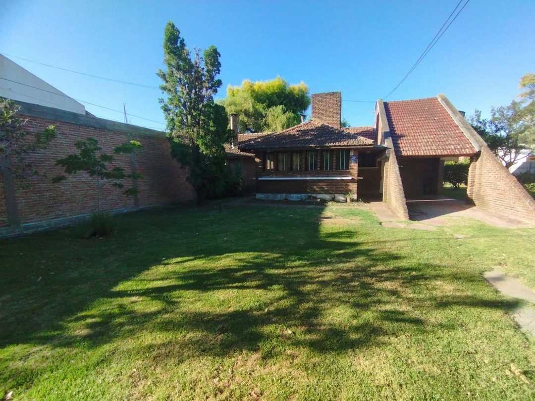CASA DOS DORMITORIOS VENTA CITY BELL APTA BANCO