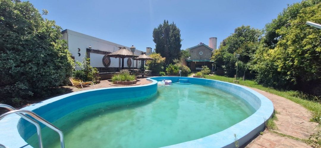 CASA DE 3 DORMITORIOS Y PILETA EN PLAYAS DE ORO