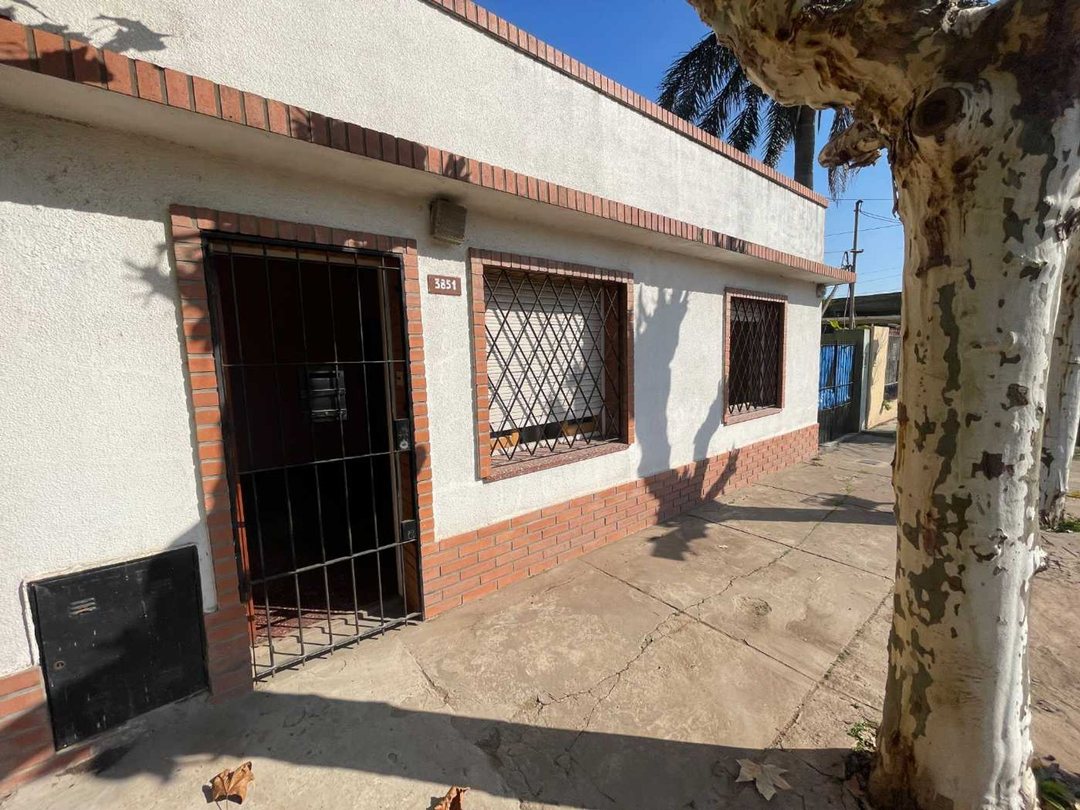 CASA VENTA 4 AMBIENTES JOSE C. PAZ