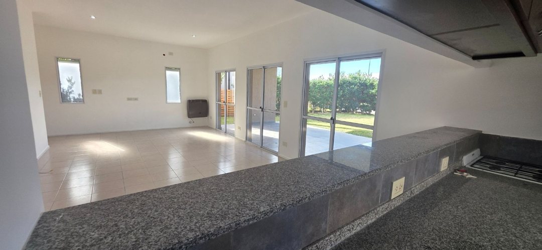 VENTA CASA 4AMB SAN EDUARDO PILAR DEL ESTE