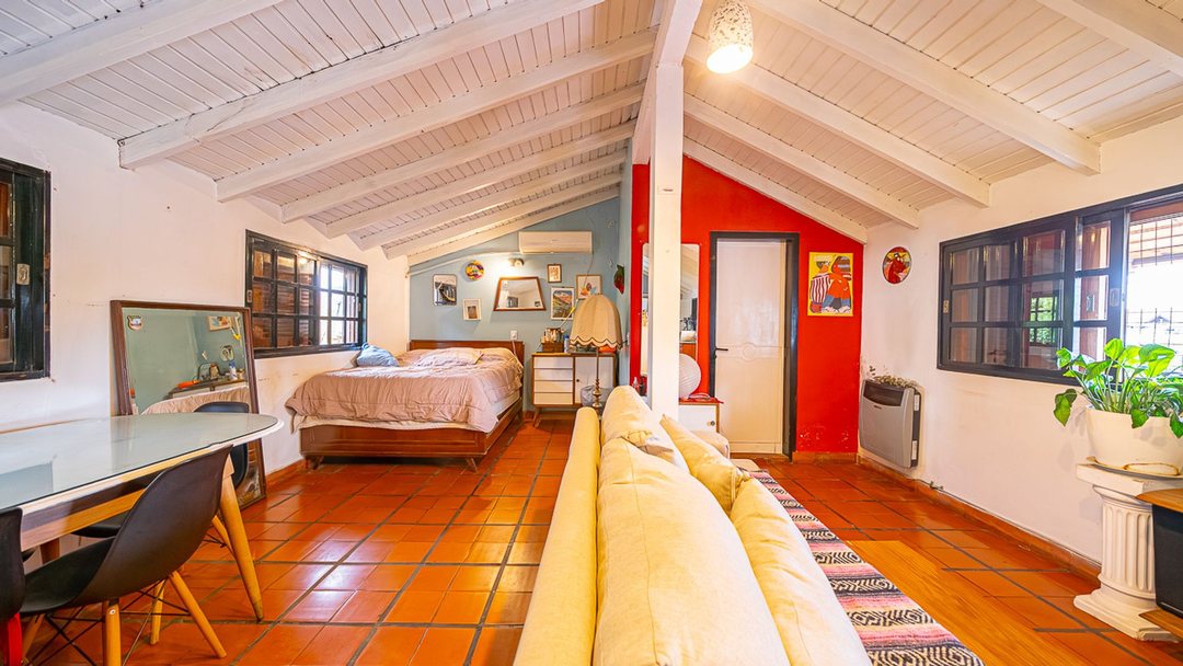 VENTA 5 AMB EN OLIVOS MAS LOFT LOTE PROPIO COCHERA