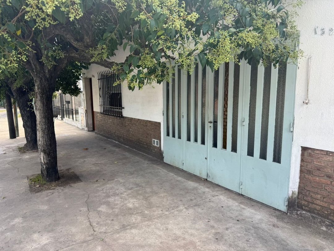 CASA EN VENTA QUILMES