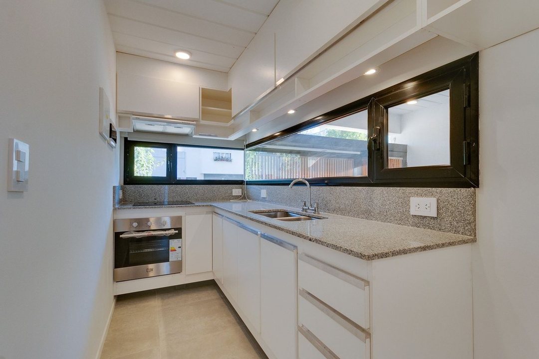 Duplex venta, La Plata. 3 dormitorios. A estrenar