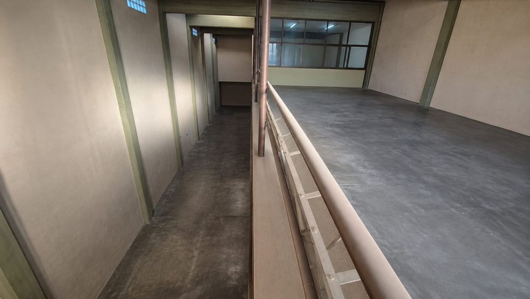GALPON o DEPOSITO EN VENTA EN V. URQUIZA 400 M2