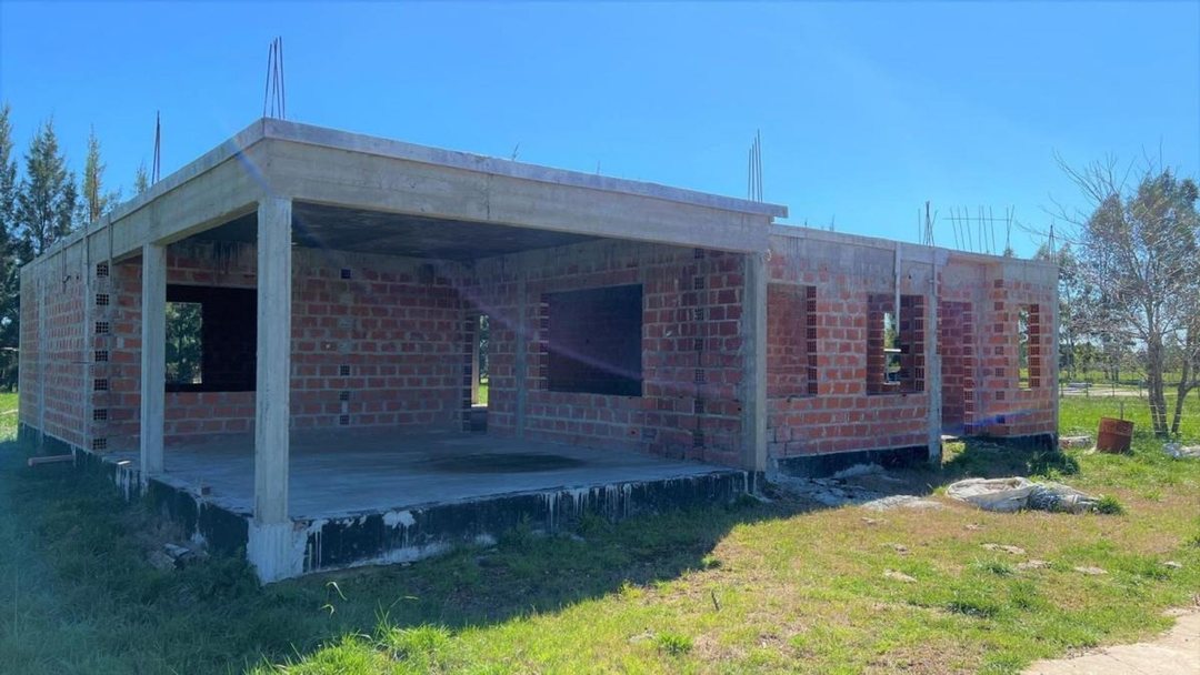Venta Casa a Terminar Cañuelas Charcas del Alba