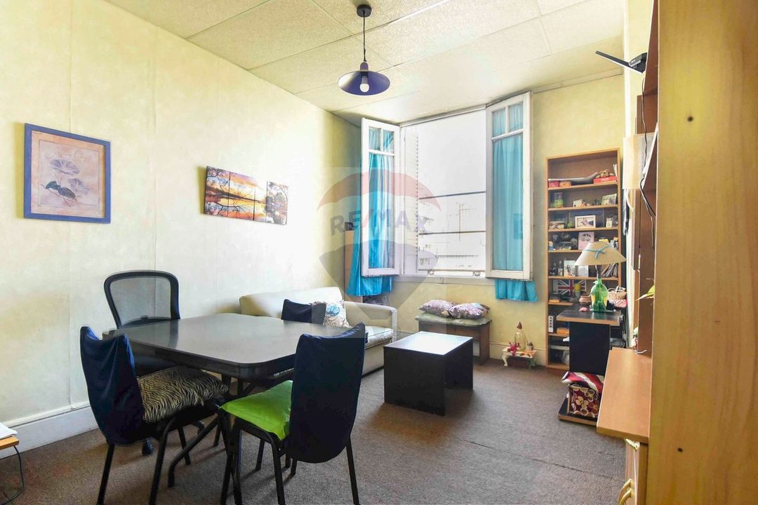 Venta 4 amb terraza propia, apto credito San Telmo
