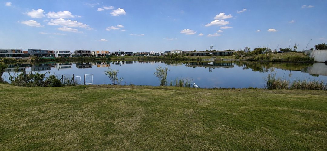 Venta de Lote en Barrio Riberas - Puertos del Lago