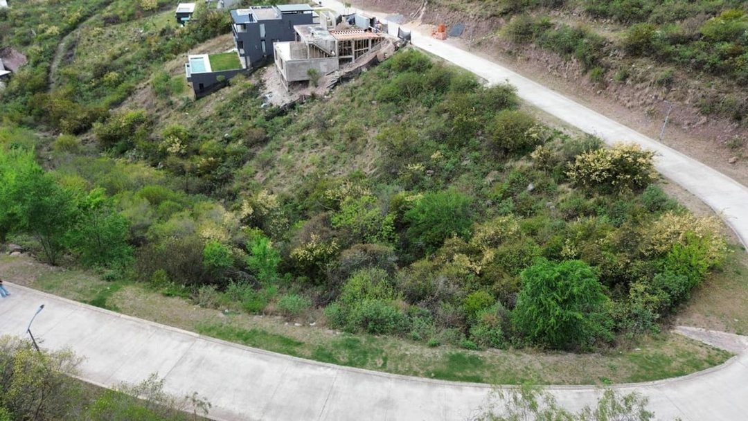 VENTA TERRENO 2194MTS, LA DESEADA LA CALERA