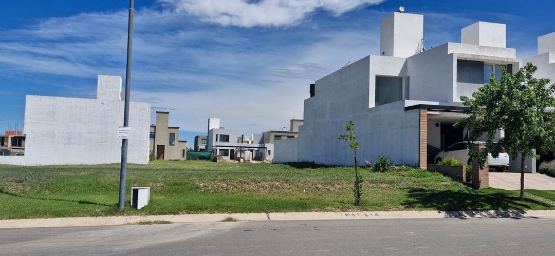 LOTE DE 360M APTO COMERCIO SOBRE BOULEVARD ETAPA 3