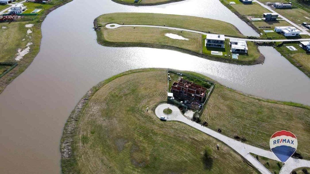 VENTA LOTE LA ALAMEDA CANNING A LA  LAGUNA  ISLA