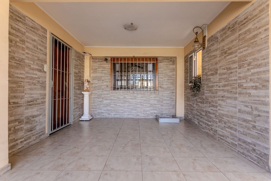 VENTA 5 AMB COCHERA QUINCHO PARQUE en R. CALZADA