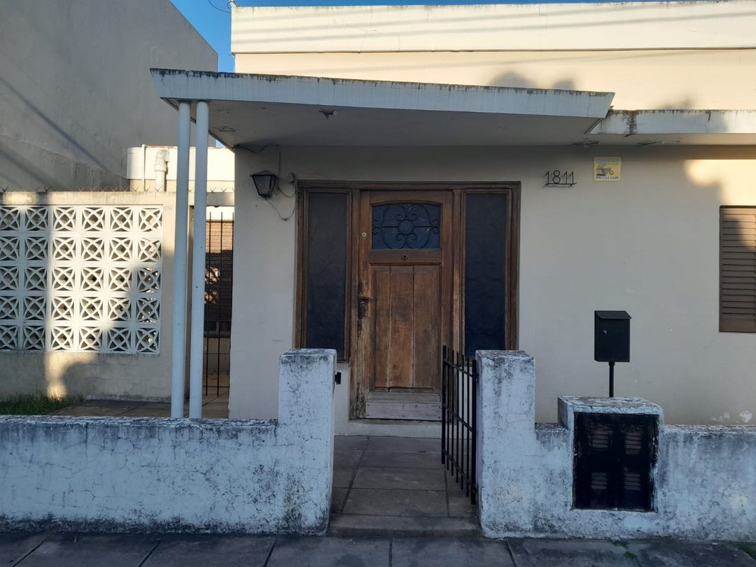 Venta casa Castelar Norte a reciclar.
