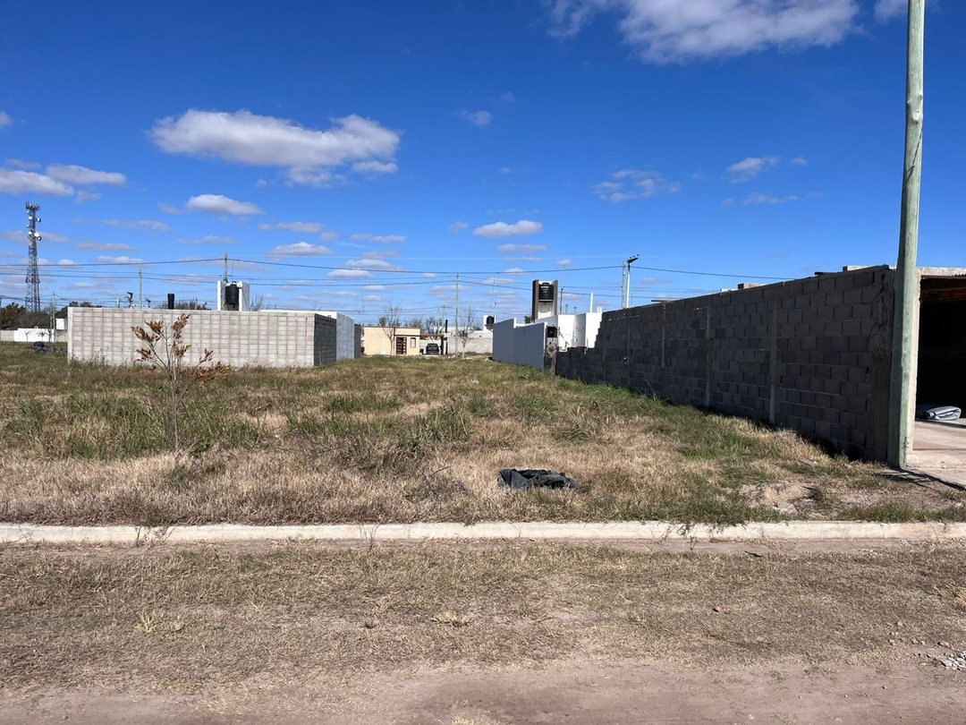 Venta terreno en loteo Nueva Italia