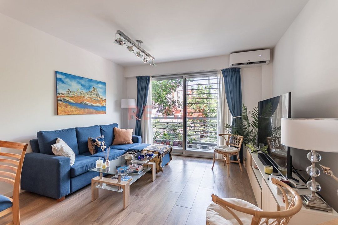 DEPARTAMENTO 3 AMB. VENTA. ALMAGRO. BALCON CORRIDO