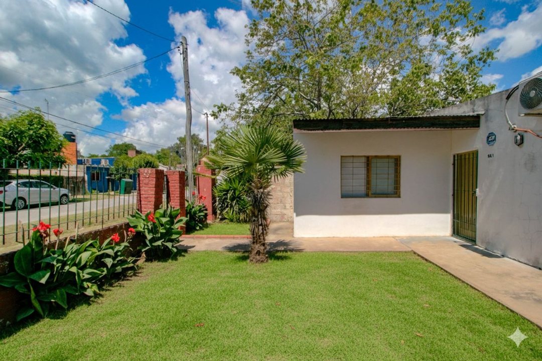 CASAS EN VENTA EN LA PLATA CON JARDIN