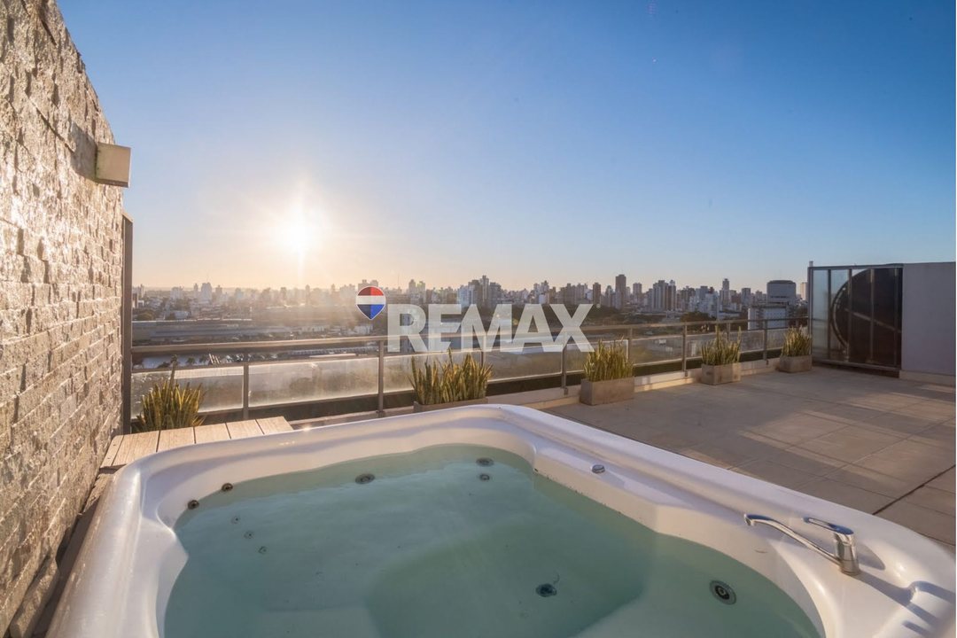 DPTO.  EXCLUSIVO! TERRAZA, JACUZZI C/VISTA AL RÍO