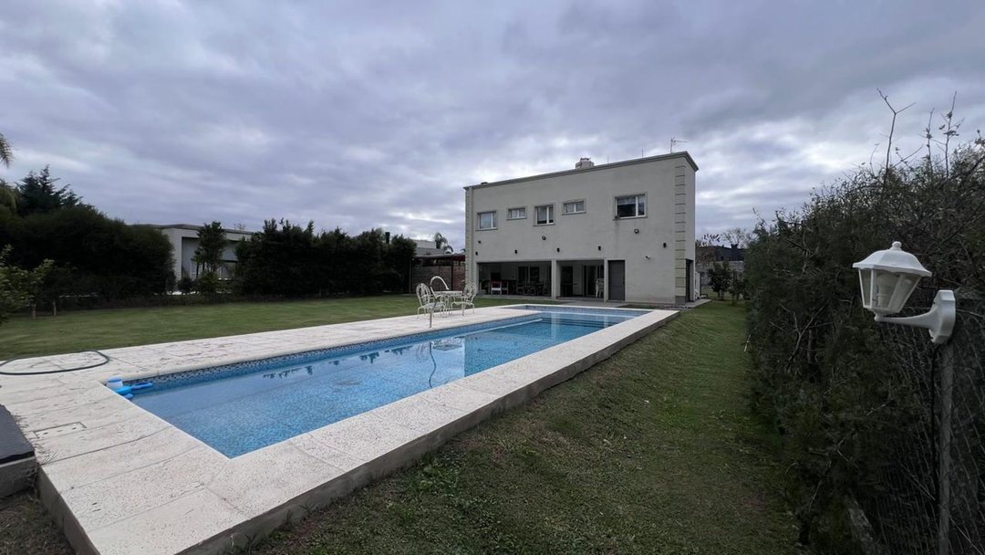 VENTA DE CASA 6 AMB EN SAN MATIAS AREA 2 ESCOBAR