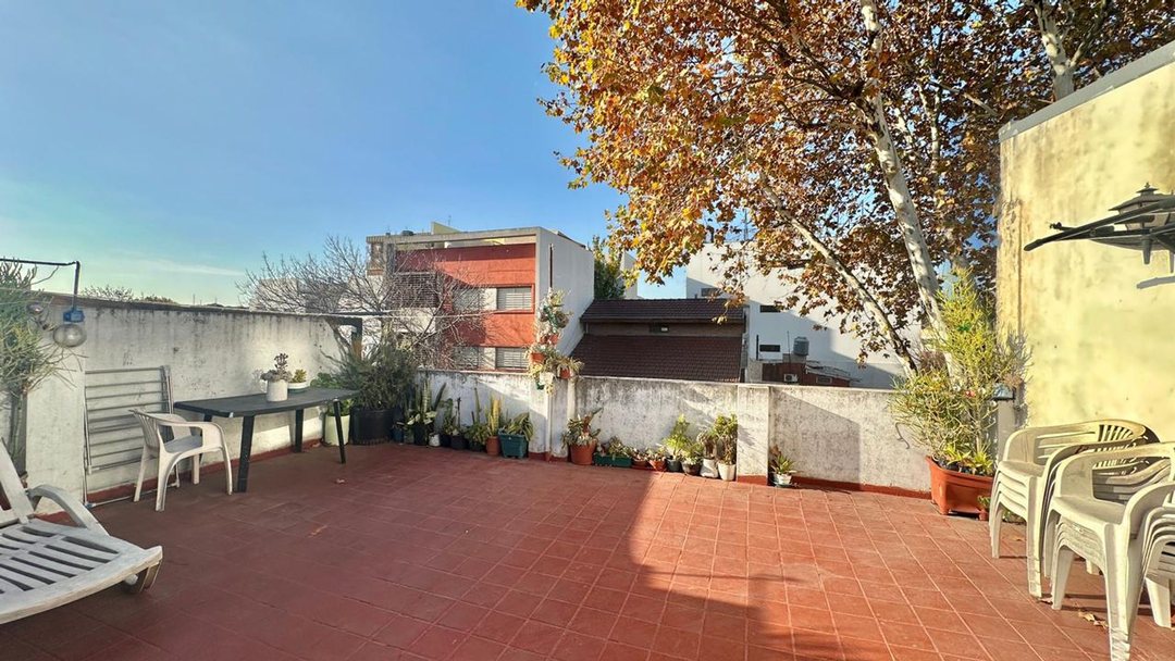 VENTA PH 4 AMB SAAVEDRA A REFACCIONAR CON TERRAZA