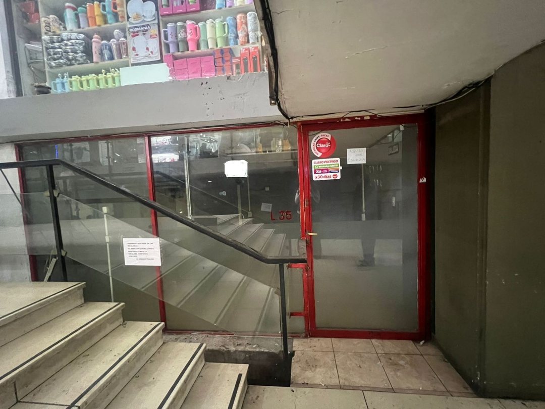 SE VENDE LOCAL COMERCIAL EN BARRIO CENTRO