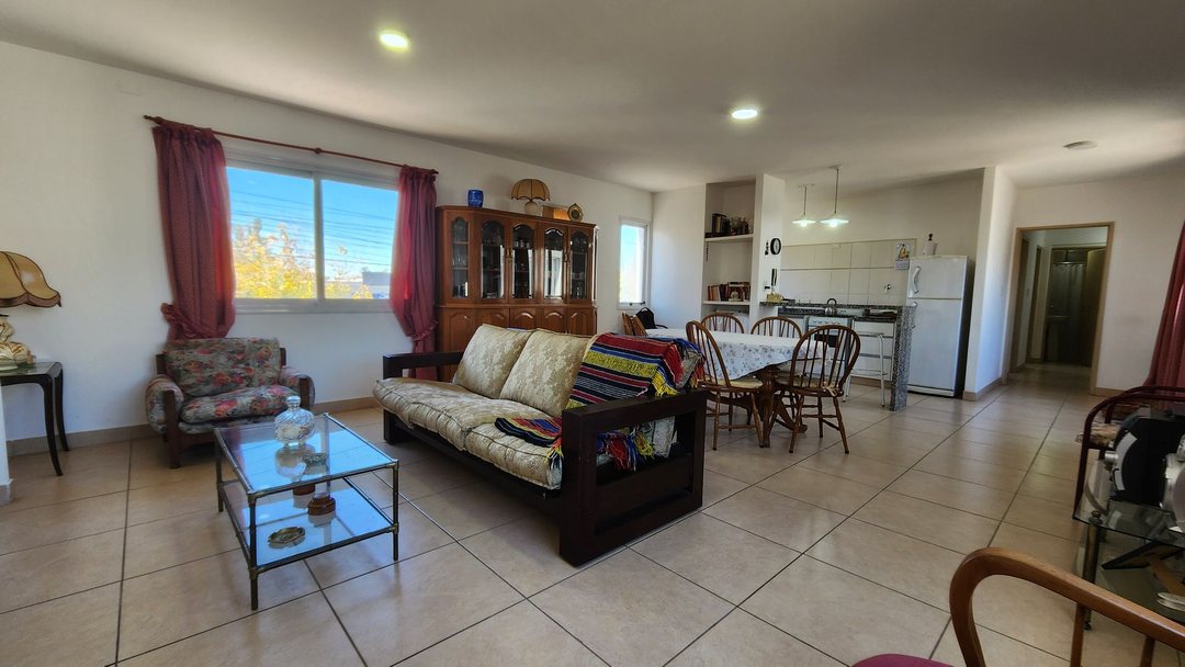 Venta Lindo y Amplio Depto en el Centro de Maipu