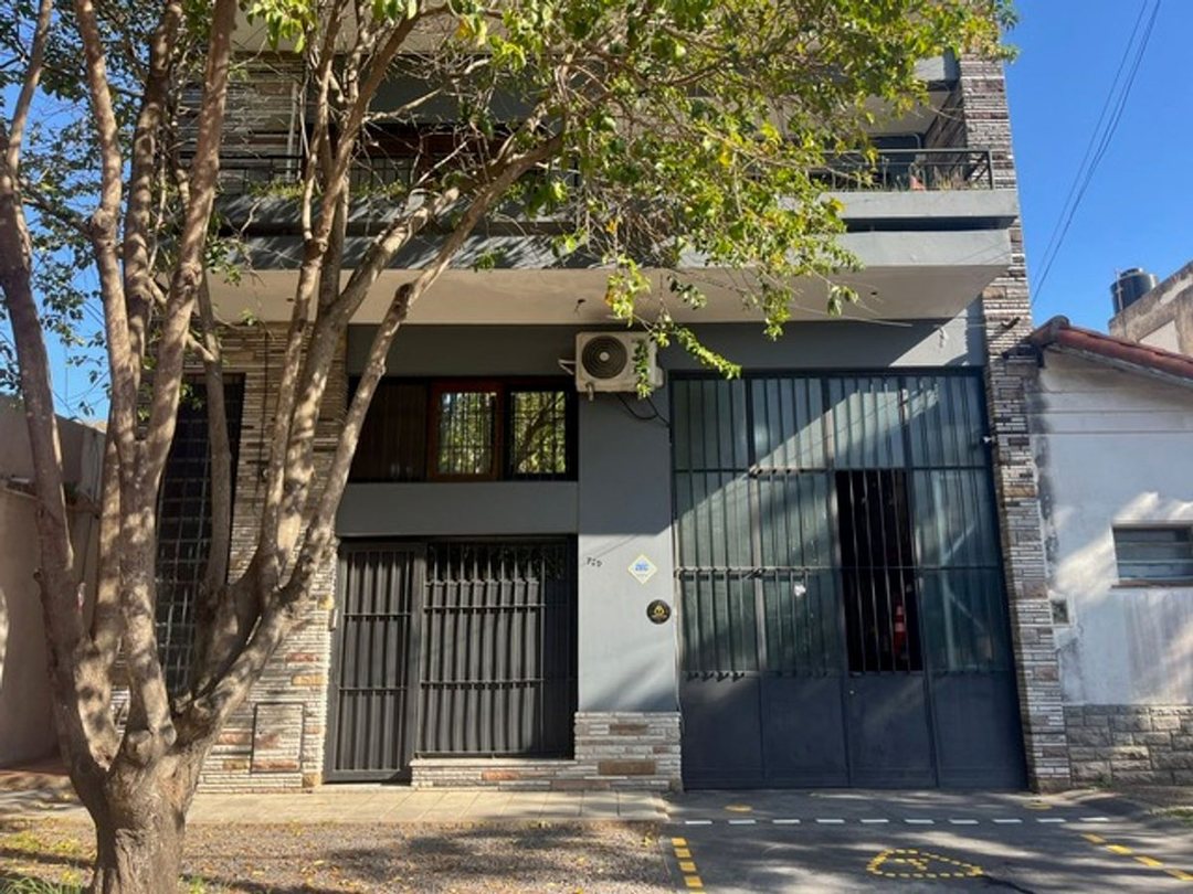 VENTA EN BLOCK (DEPOSITO-GALPON-VIVIENDA) QUILMES